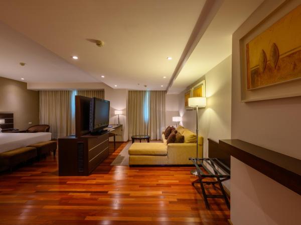 Orfeo Suites Cordoba : photo 4 de la chambre suite junior