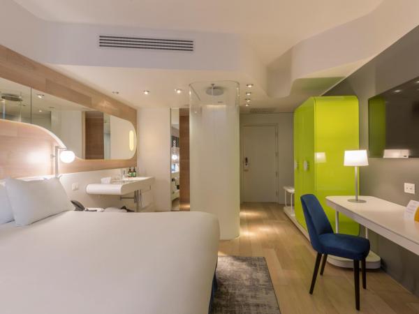 voco Milan-Fiere, an IHG Hotel : photo 1 de la chambre chambre lit king-size standard