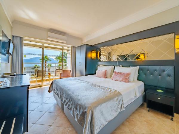 Prime Beach Hotel Ex Ideal Prime Beach : photo 2 de la chambre chambre double ou lits jumeaux - vue sur mer