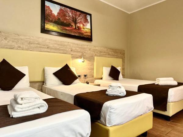Hotel Giacosa : photo 1 de la chambre chambre triple - accessible aux personnes à mobilité réduite