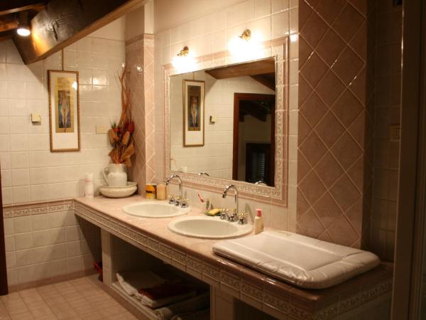 B&B La Bugia di Villa Tanzi : photo 3 de la chambre chambre double standard