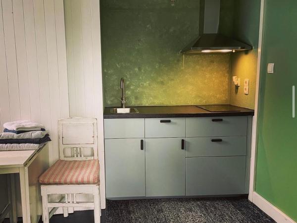 Amster Houseboat Bed without Breakfast : photo 3 de la chambre chambre double avec terrasse