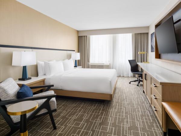 DoubleTree by Hilton Charlotte City Center : photo 6 de la chambre chambre lit king-size