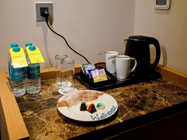 Holiday Inn Chennai OMR IT Expressway, an IHG Hotel : photo 6 de la chambre chambre king standard avec vue sur ville