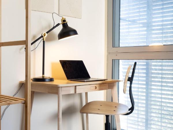 Roamer Brisbane - formerly Selina Brisbane : photo 4 de la chambre standard room (queen), private bathroom