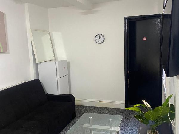 Black Ocean Holiday Apartments : photo 5 de la chambre appartement