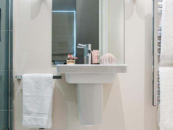 The Charm Brighton Boutique Hotel & Spa : photo 6 de la chambre luxury family attic room