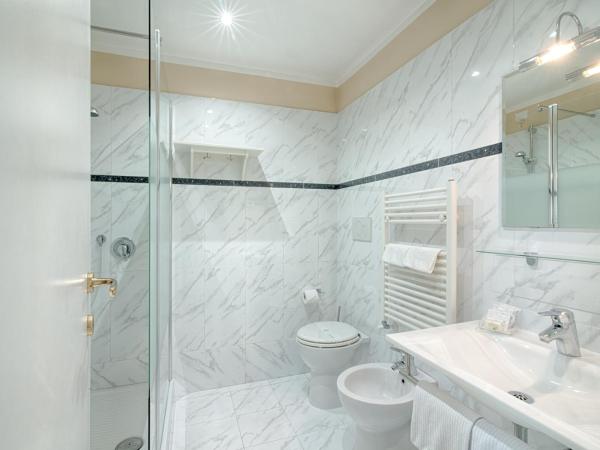 Home Grifondoro Affittacamere : photo 3 de la chambre chambre double ou lits jumeaux classique avec vue sur la mer