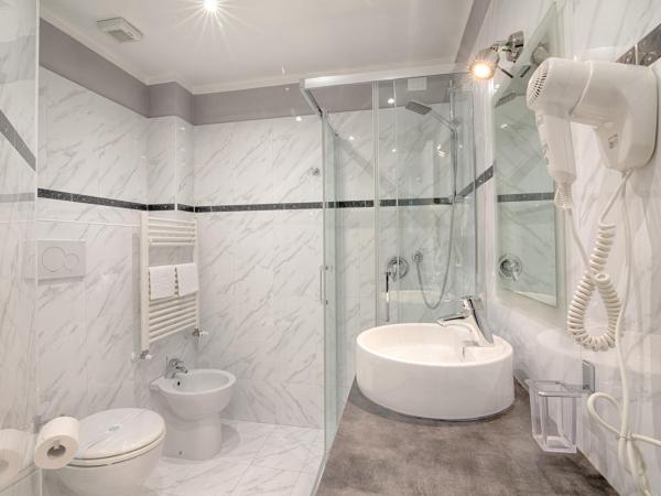 Home Grifondoro Affittacamere : photo 7 de la chambre chambre double ou lits jumeaux supérieure - vue sur mer