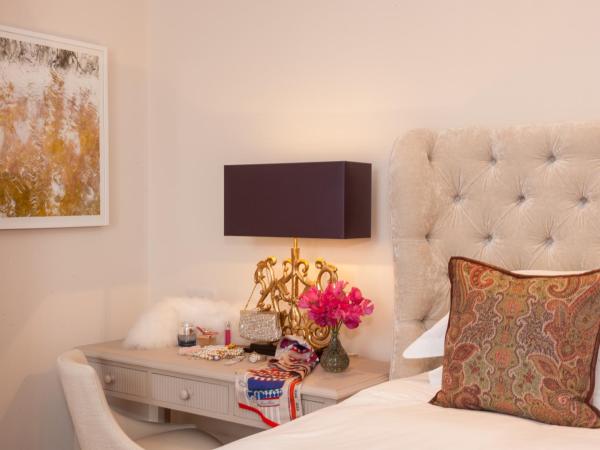 The Charm Brighton Boutique Hotel & Spa : photo 6 de la chambre suite lit king-size - vue sur mer
