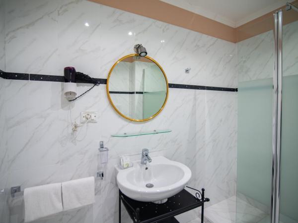 Home Grifondoro Affittacamere : photo 10 de la chambre chambre double avec balcon