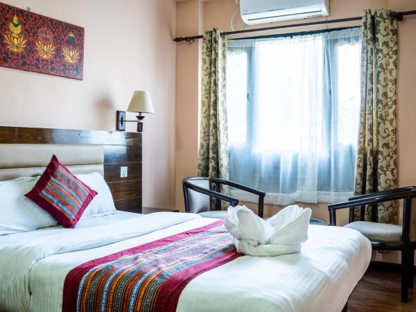 Hotel Namtso : photo 5 de la chambre chambre deluxe double ou lits jumeaux