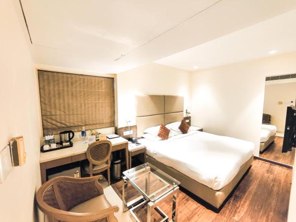 Ramee Guestline Hotel Khar : photo 6 de la chambre deluxe room with cookie platter, hi-tea, in-room breakfast & 15 % discount on food and laundry