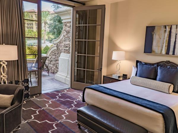 Green Valley Ranch Resort Spa Casino : photo 1 de la chambre suite lit king-size exécutive avec terrasse