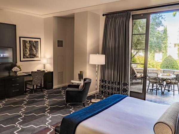 Green Valley Ranch Resort Spa Casino : photo 10 de la chambre suite lit king-size exécutive avec terrasse