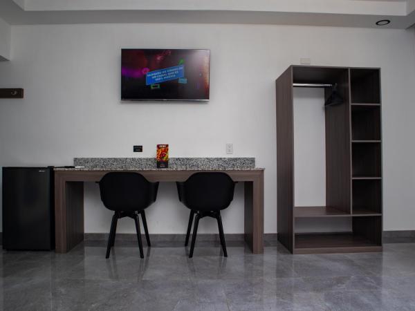 Hotel y Villas Costa del Sol : photo 6 de la chambre chambre double avec 2 lits doubles