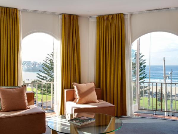 Hotel Ravesis : photo 6 de la chambre chambre d'angle lit king-size - côté plage