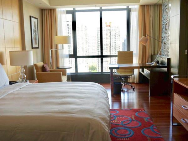 The Sandalwood Beijing Marriott Executive Apartments : photo 1 de la chambre two-bedroom apartment + 200㎡ + private bedroom + private living room + open-plan kitchen + laundry room + complimentary high-speed internet