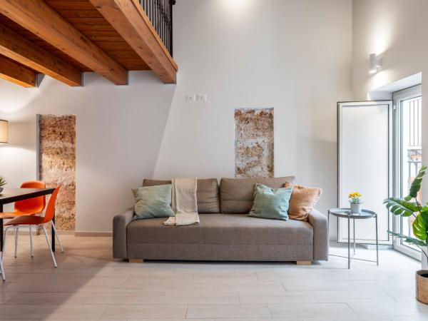 Open Sicily Homes - Near the Central Train Station : photo 7 de la chambre appartement avec balcon