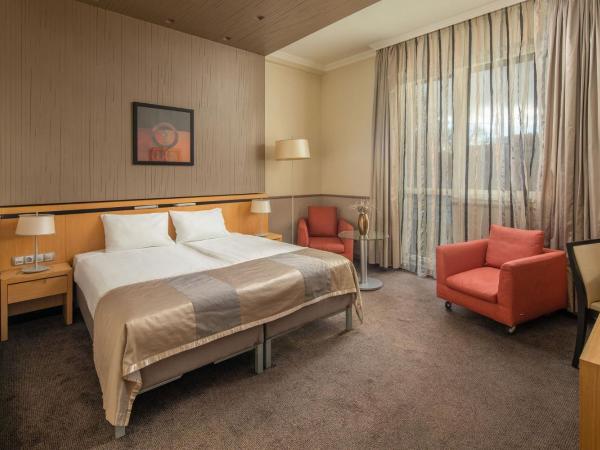 Mamaison Hotel Andrassy Budapest : photo 2 de la chambre chambre deluxe double ou lits jumeaux