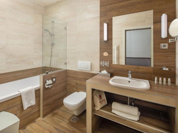 Mamaison Hotel Andrassy Budapest : photo 4 de la chambre chambre deluxe double ou lits jumeaux