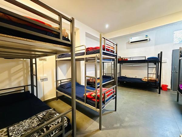 TRIP IN HoSTEL : photo 2 de la chambre lit simple dans dortoir de 10 lits