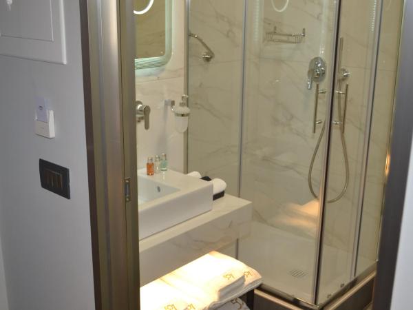 507 Athens : photo 1 de la chambre suite deluxe avec lit king-size