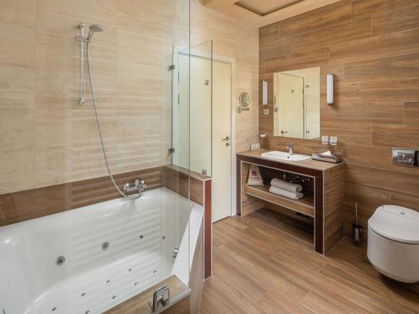 Mamaison Hotel Andrassy Budapest : photo 6 de la chambre suite junior