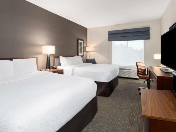 Hampton Inn by Hilton Nashville Airport Century Place : photo 1 de la chambre chambre avec 2 grands lits queen-size 