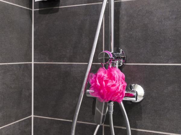 Campanile Le Mans Centre - Gare : photo 5 de la chambre chambre lits jumeaux new generation 