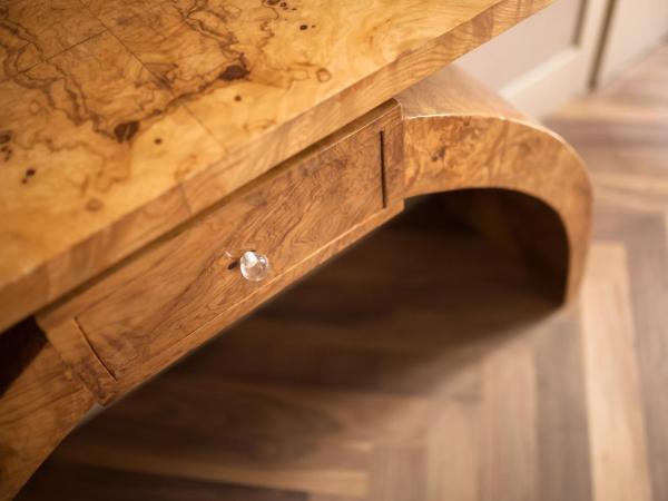 Liassidi Wellness Suites : photo 7 de la chambre suite lit queen-size avec bain turc - vue sur ville