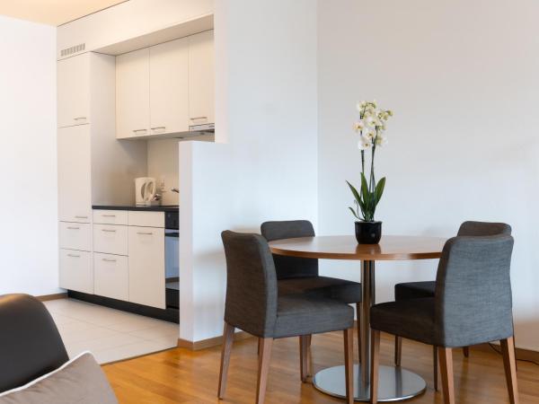 Tertianum Residenza Hotel & Ristorante Al Parco : photo 3 de la chambre chambre double supérieure - vue sur lac