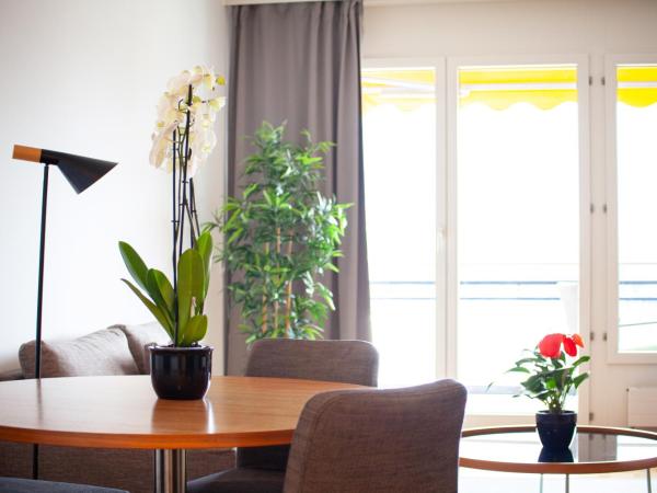 Tertianum Residenza Hotel & Ristorante Al Parco : photo 5 de la chambre chambre double supérieure - vue sur lac