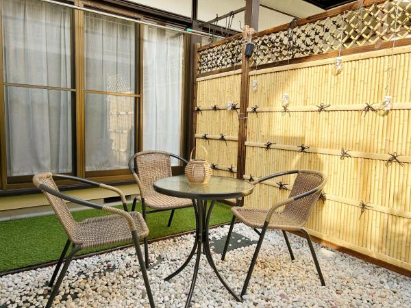 TOKYO/Shinjuku & Shibuya 10mins/5mins walk to subway stiaon/Kichijoji 15mins/Shimokitazawa 5mins/Louis House : photo 8 de la chambre chambre double avec toilettes communes