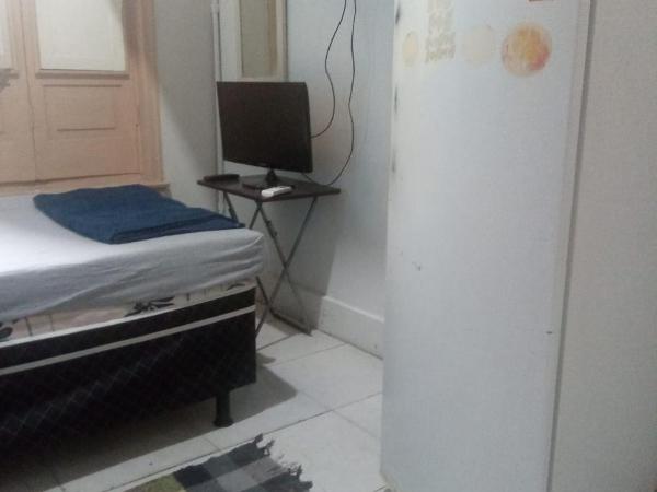 Hostel Sapucali : photo 1 de la chambre chambre triple Économique avec salle de bains commune