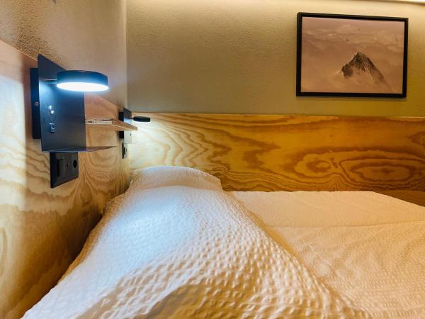 Peaky Riders Self Check-in Hotel : photo 4 de la chambre chambre double