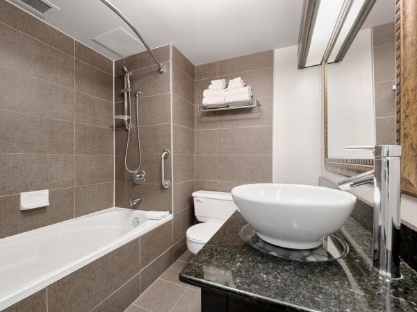 Travelodge by Wyndham Quebec City Hotel & Convention Centre : photo 3 de la chambre suite prestige avec lit king-size - non-fumeurs