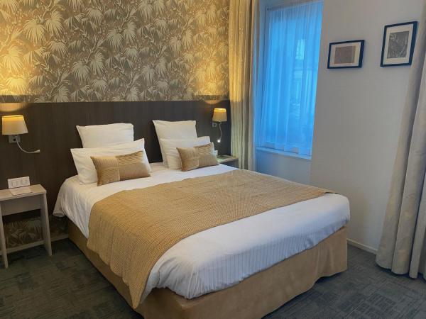 Cit'Hotel Hôtel de France et d'Europe : photo 2 de la chambre chambre double accessible aux personnes à mobilité réduite