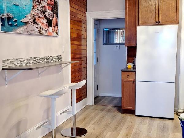 Winnipeg Holiday : photo 9 de la chambre suite lit queen-size