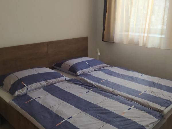 Kolpingház Pécs : photo 2 de la chambre chambre lits jumeaux deluxe