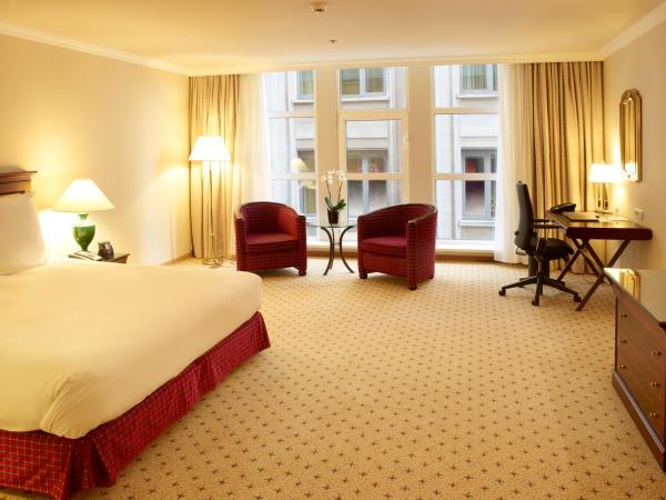 Hilton Antwerp Old Town : photo 1 de la chambre chambre lit king-size deluxe
