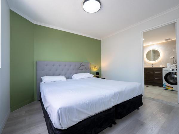 Abbey On Roma Hotel & Apartments : photo 5 de la chambre appartement 1 chambre deluxe