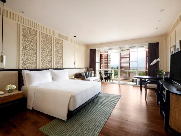 InterContinental Hua Hin Resort, an IHG Hotel : photo 1 de la chambre chambre king classique avec vue sur l'océan.