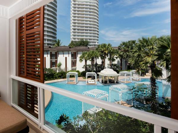 InterContinental Hua Hin Resort, an IHG Hotel : photo 2 de la chambre club premium king room with pool view