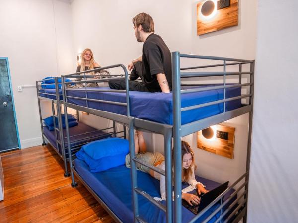 Mad Monkey East Side : photo 2 de la chambre lit dans dortoir mixte de 6 lits