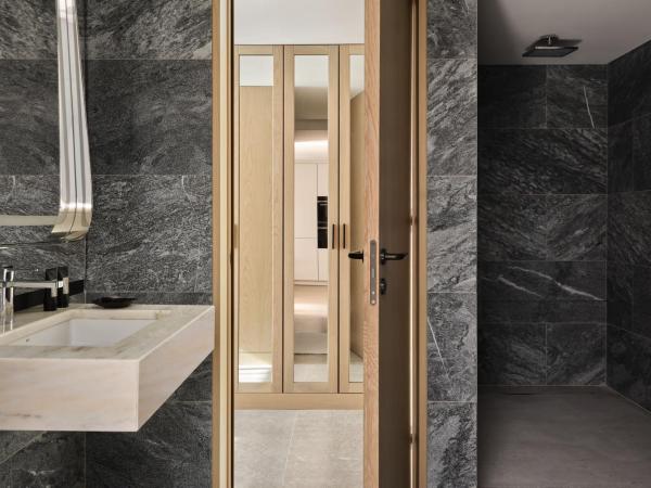 W Residences Algarve : photo 7 de la chambre magnifique résidence 2 chambres avec balcon - vue sur complexe hôtelier