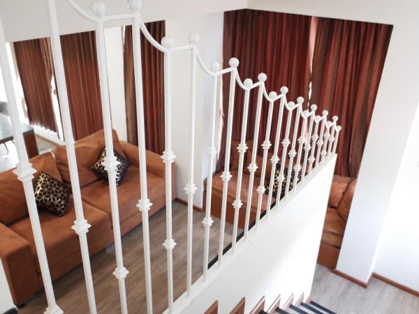 REYN.NE' DUPLEX SUITE : photo 7 de la chambre appartement avec vue sur la montagne