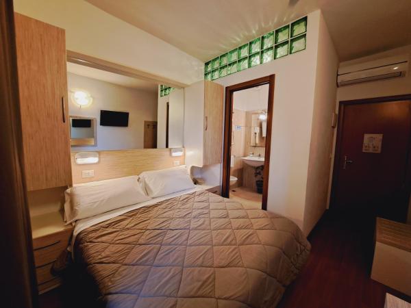 Hotel Butterfly : photo 4 de la chambre chambre double