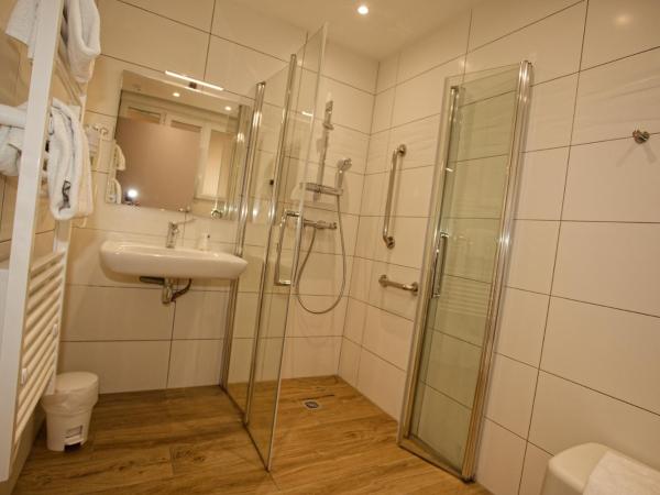 Hôtel Océan Dinan : photo 3 de la chambre chambre double