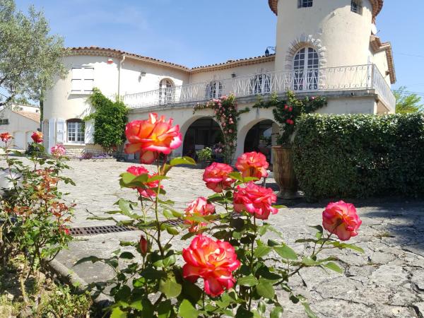 le relais fleuri : photo 1 de la chambre chambre double avec salle de bains privative